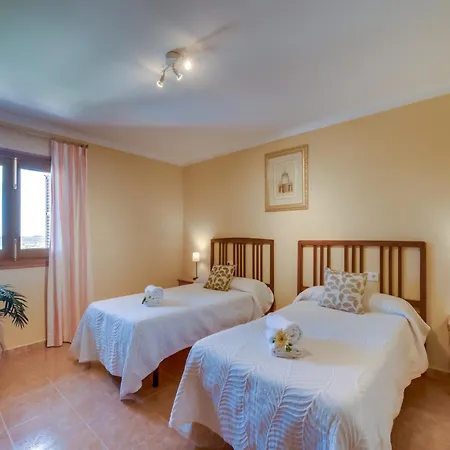 8 Guests In Holiday home